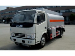 灑精罐車、灑精運(yùn)輸車甲醇乙醇運(yùn)輸車二甲苯甲醛運(yùn)輸車