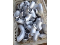 我廠專業(yè)生產(chǎn)合金彎頭，型號齊全，價格優(yōu)質(zhì)！